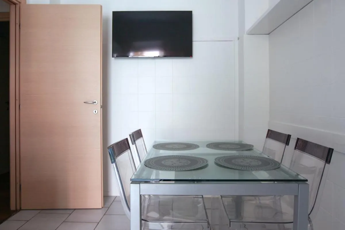 Elegante E Ampio Appartamento In Zona Moscova Milan Apartment